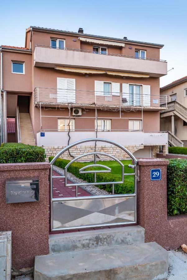 Apartment Adrian ビオグラード・ナ・モル エクステリア 写真
